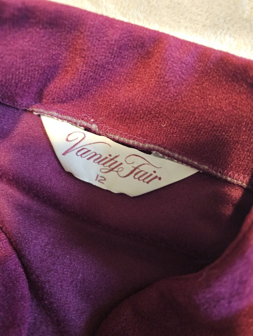 Vintage Vanity Fair Long Sleeve Fleece Robe Nightgown sz 12 - Picture 4 of 6